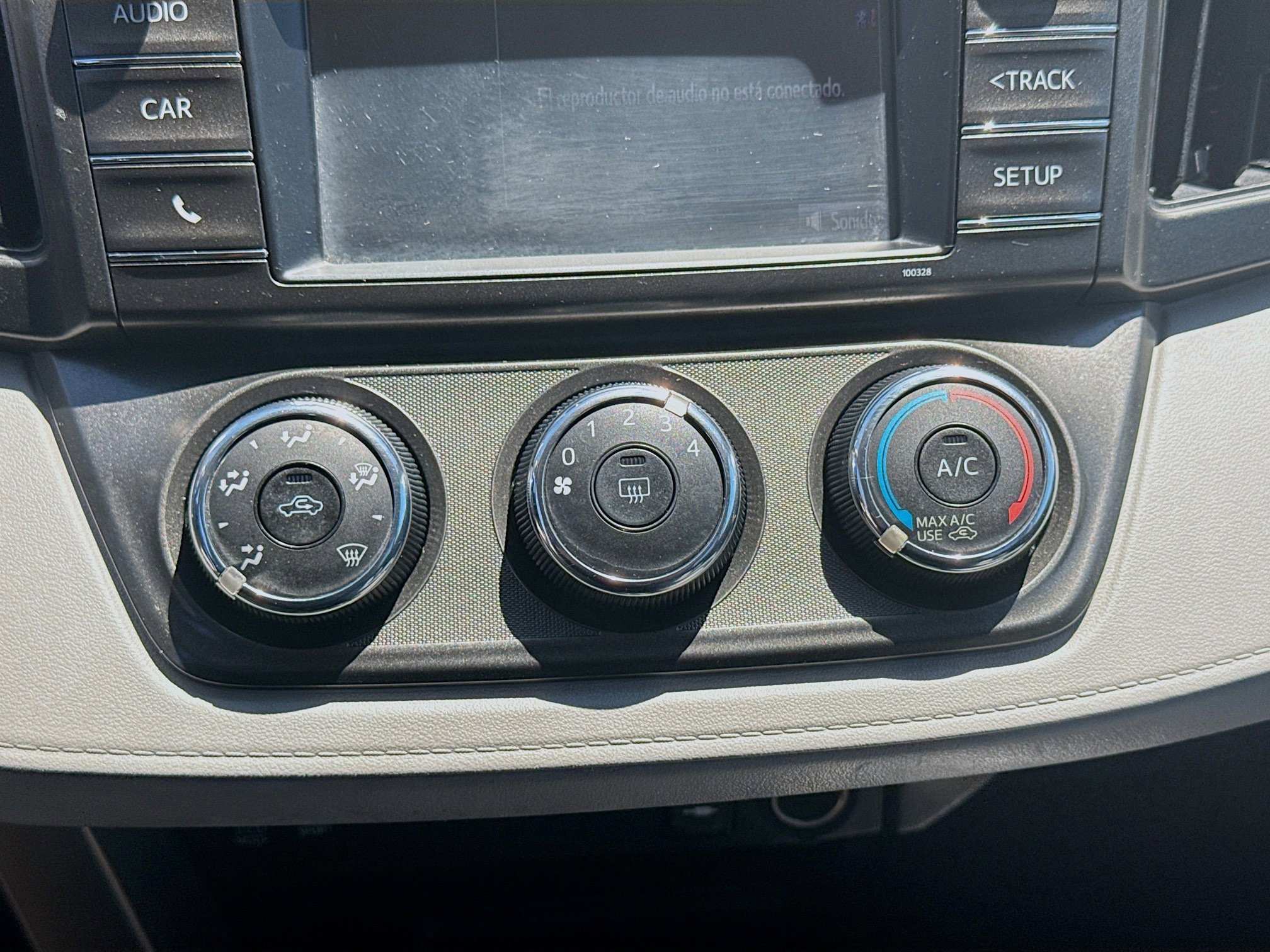 Used 2015 Magnetic Gray Metallic Toyota LE image 14