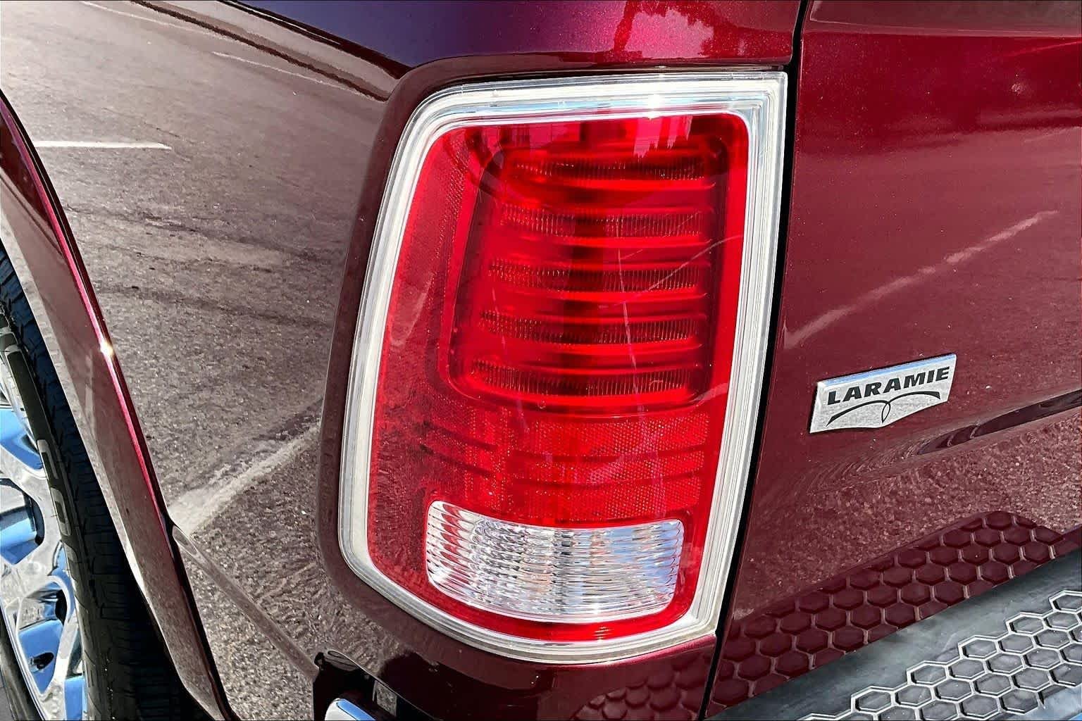 Used 2018 Delmonico Red Pearlcoat Ram Laramie image 29