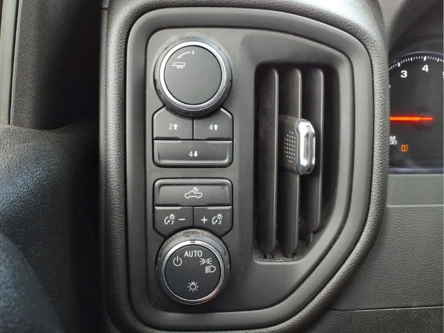 Used 2025 Summit White Chevrolet Custom image 15