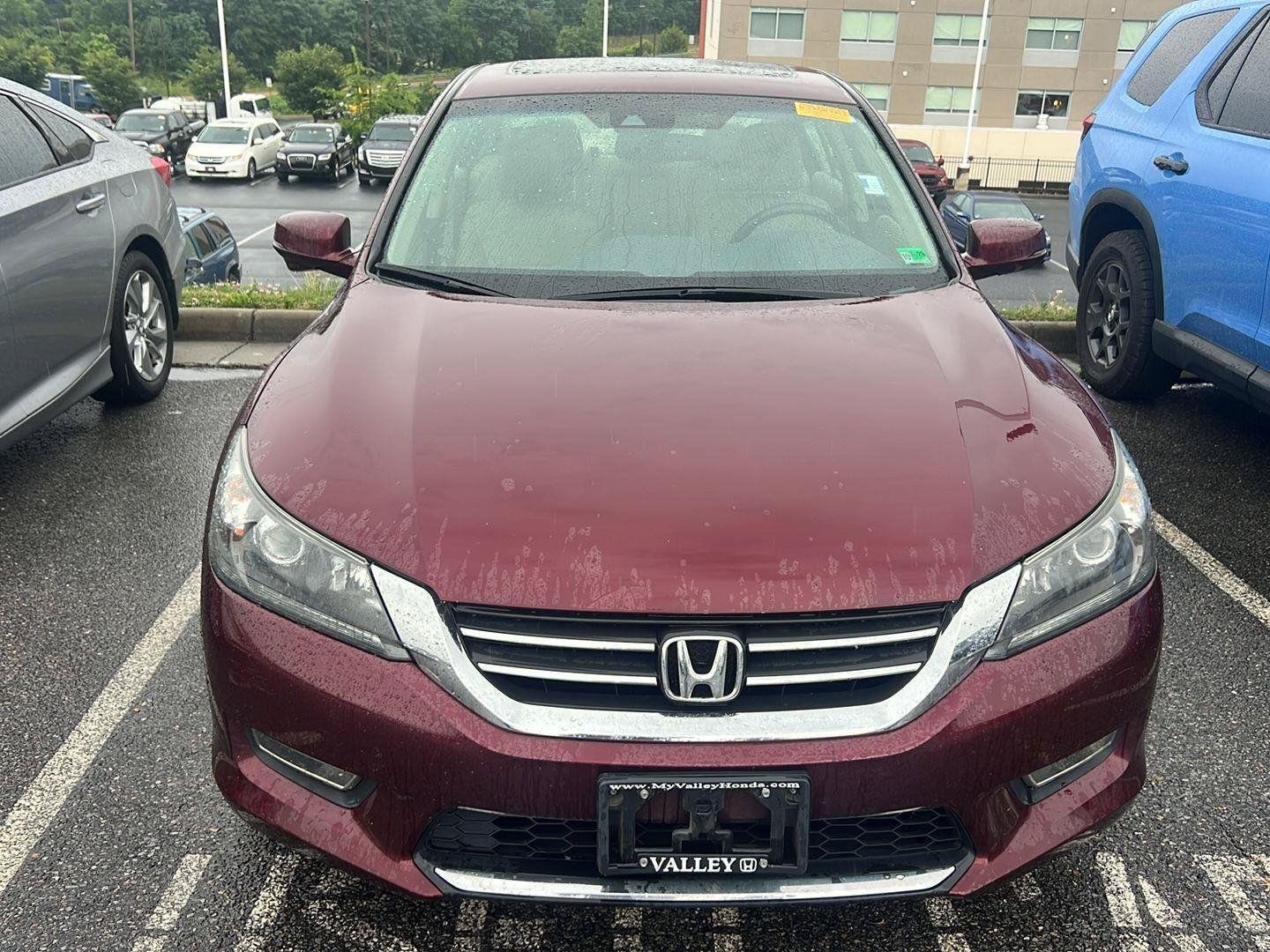Used 2013 RED Honda EXL image 6
