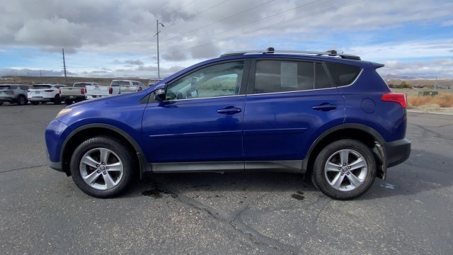 Used 2015 Blue Crush Metallic Toyota XLE image 5