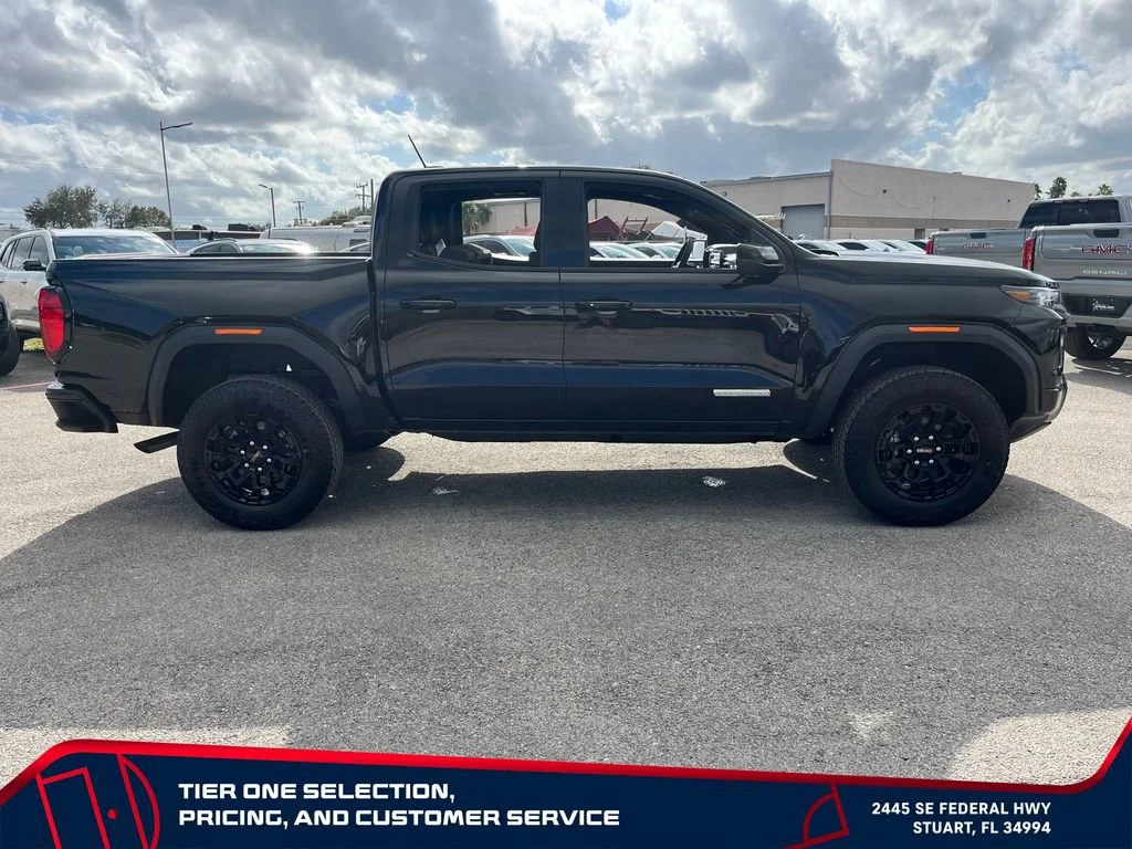 New 2026 Onyx Black GMC Elevation image 4