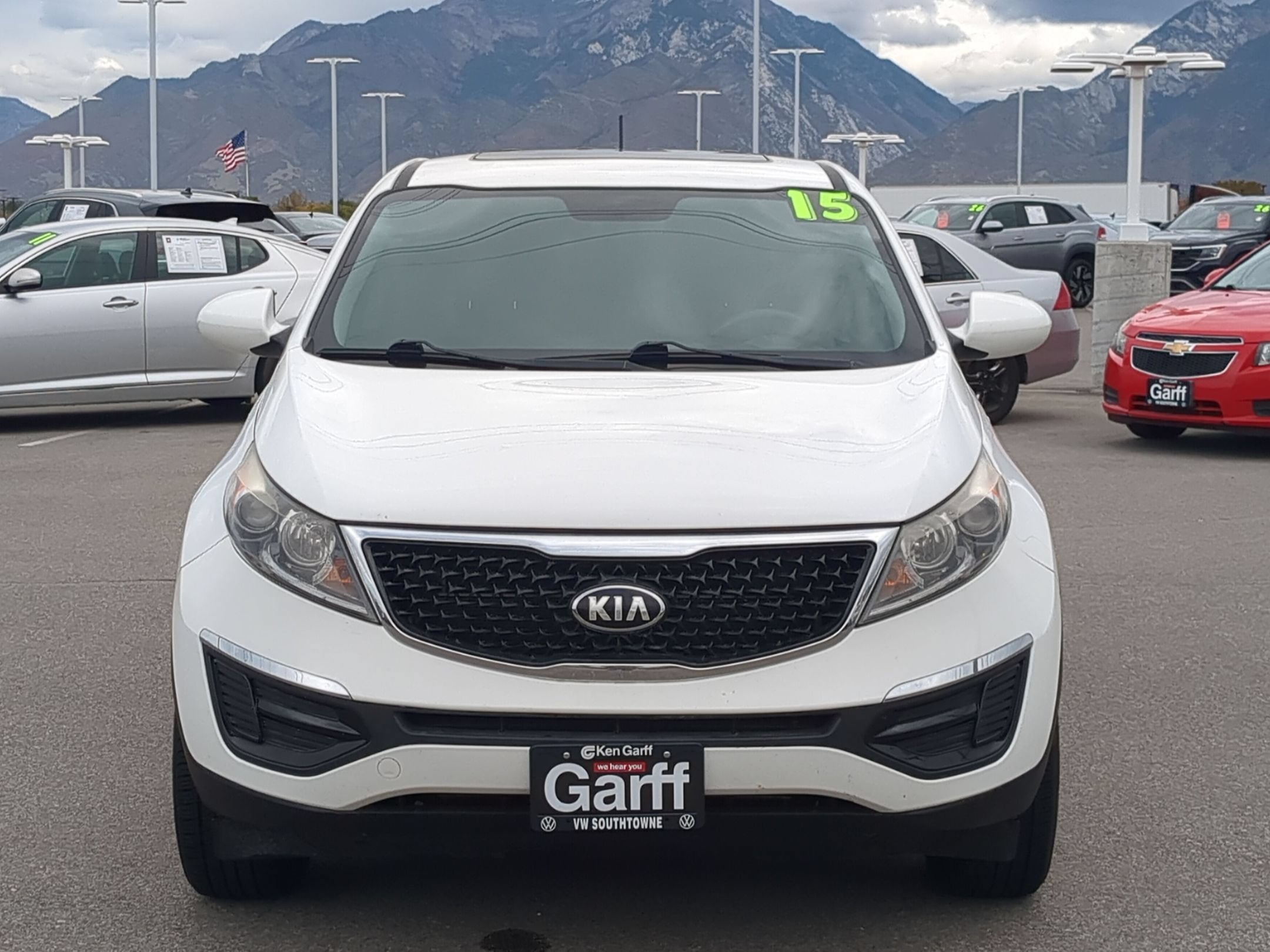 Used 2016 Clear White Kia LX image 9