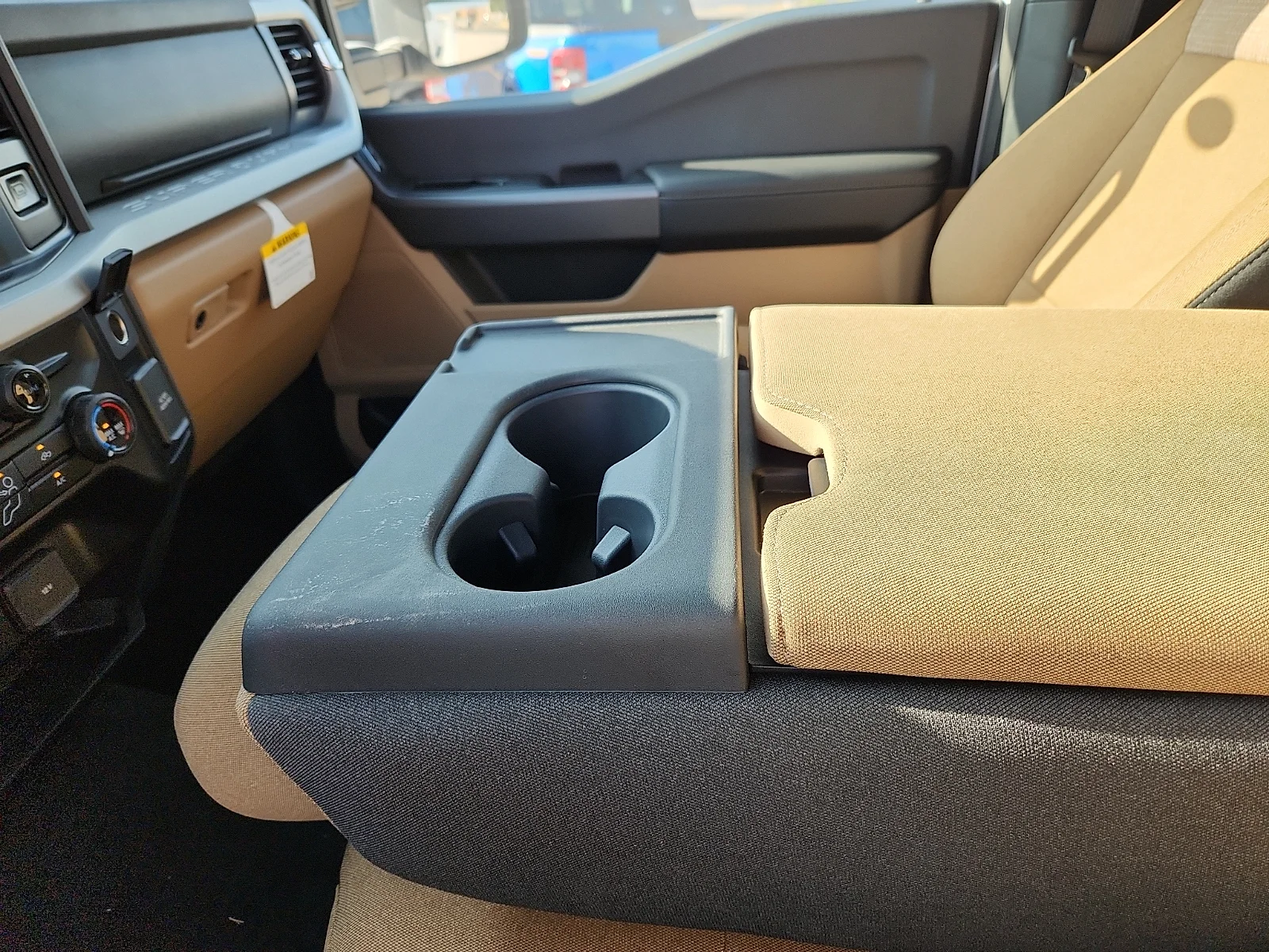 New 2027 Oxford White Ford XLT image 25