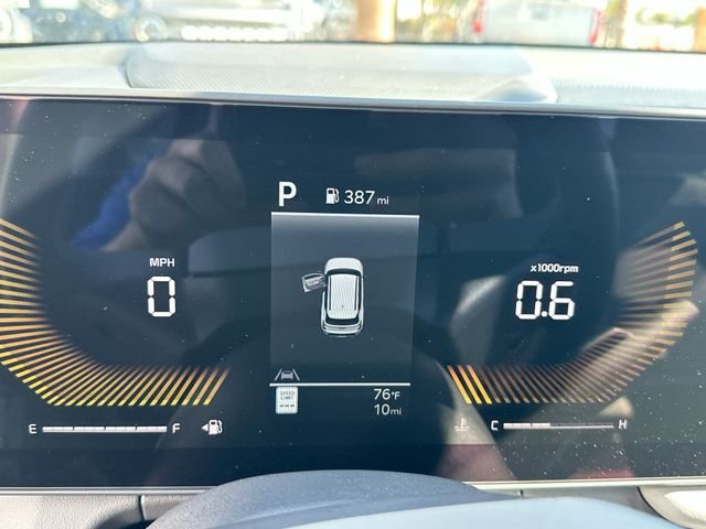 New 2027 Pale Gray Kia EX image 12