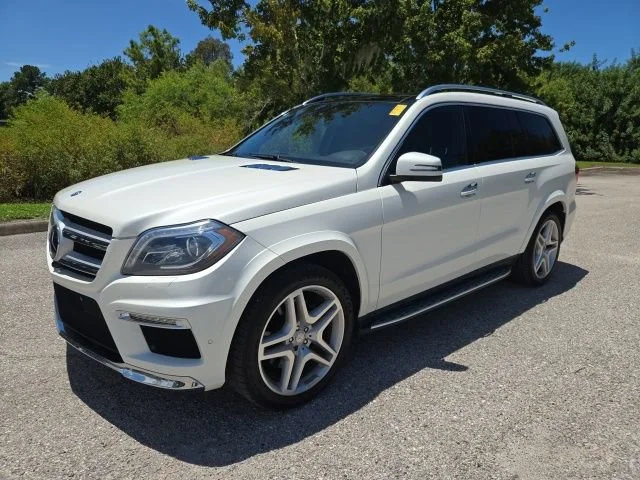Used 2015 Diamond White Metallic Mercedes-Benz GL 550 image 1