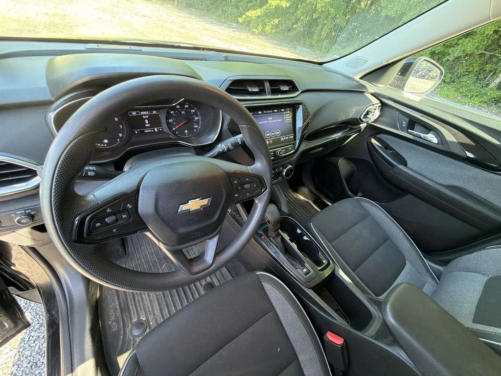 Used 2021 Black Chevrolet LT image 19