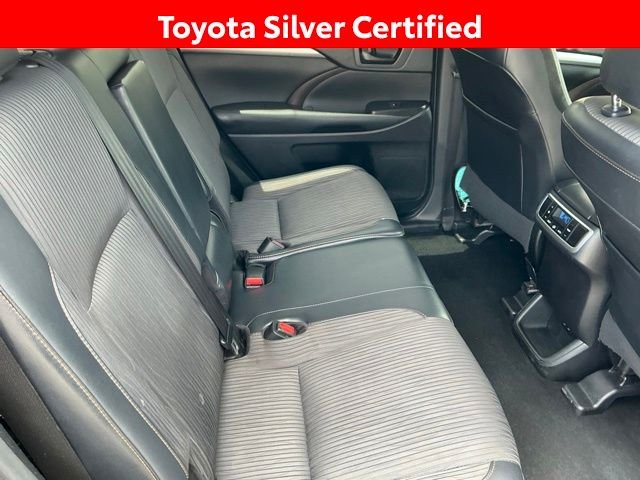 Used 2019 Black Toyota LE Plus image 39