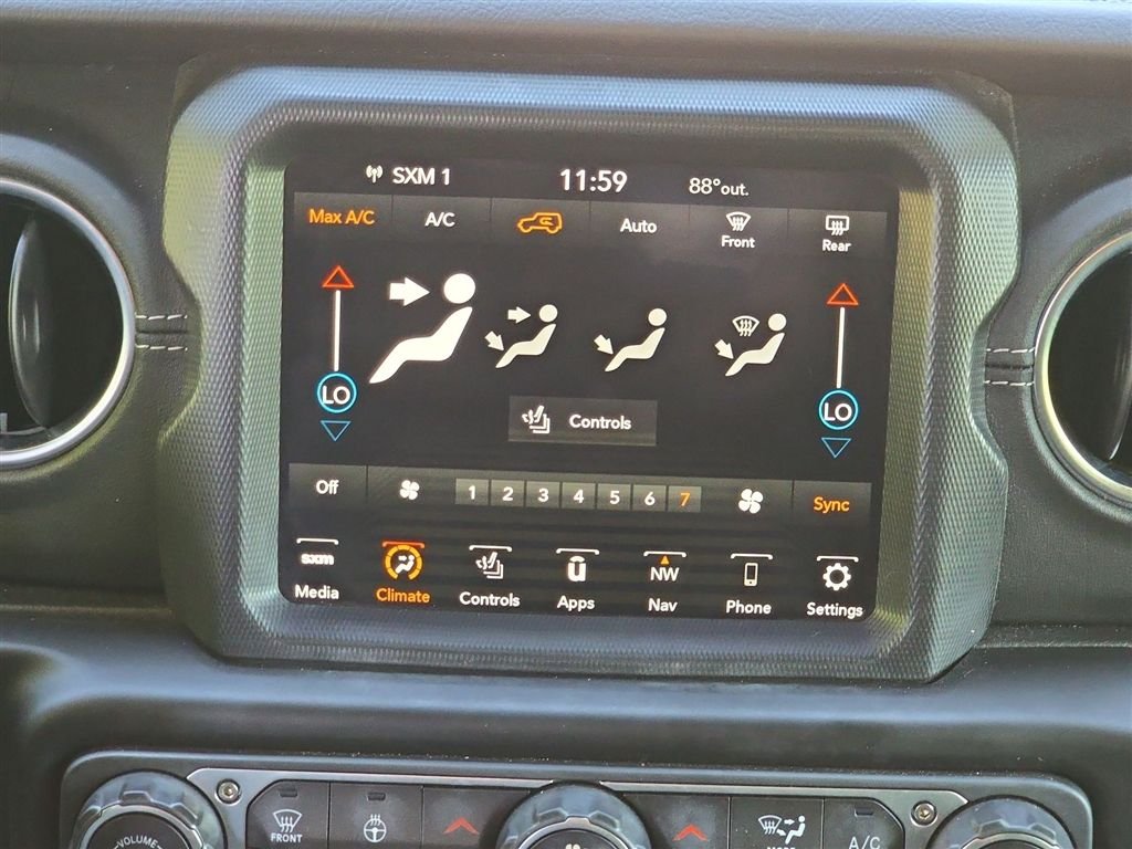 Used 2023 White Jeep Sahara image 24