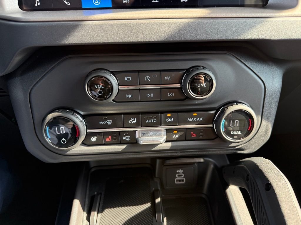 New 2026 Shadow Black Ford Outer Banks® image 30
