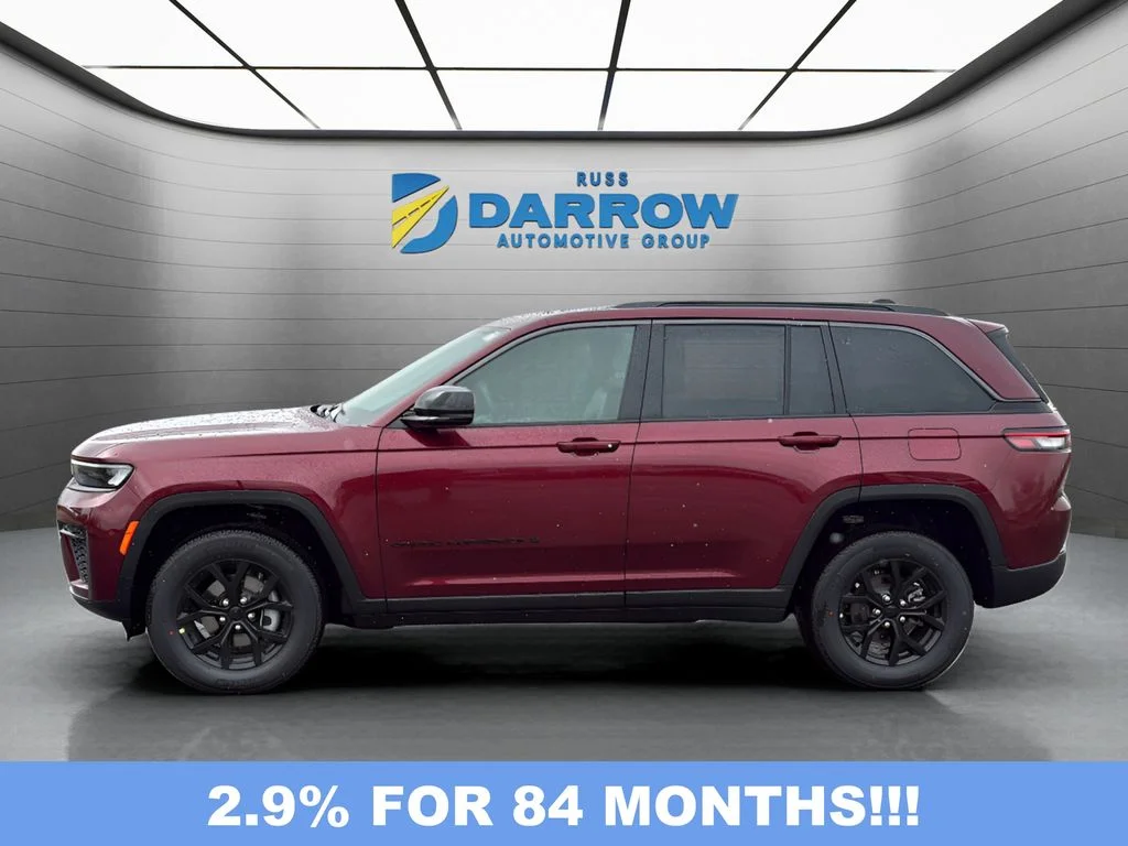 New 2026 Velvet Red Pearl-Coat Exterior Paint Jeep Altitude image 2