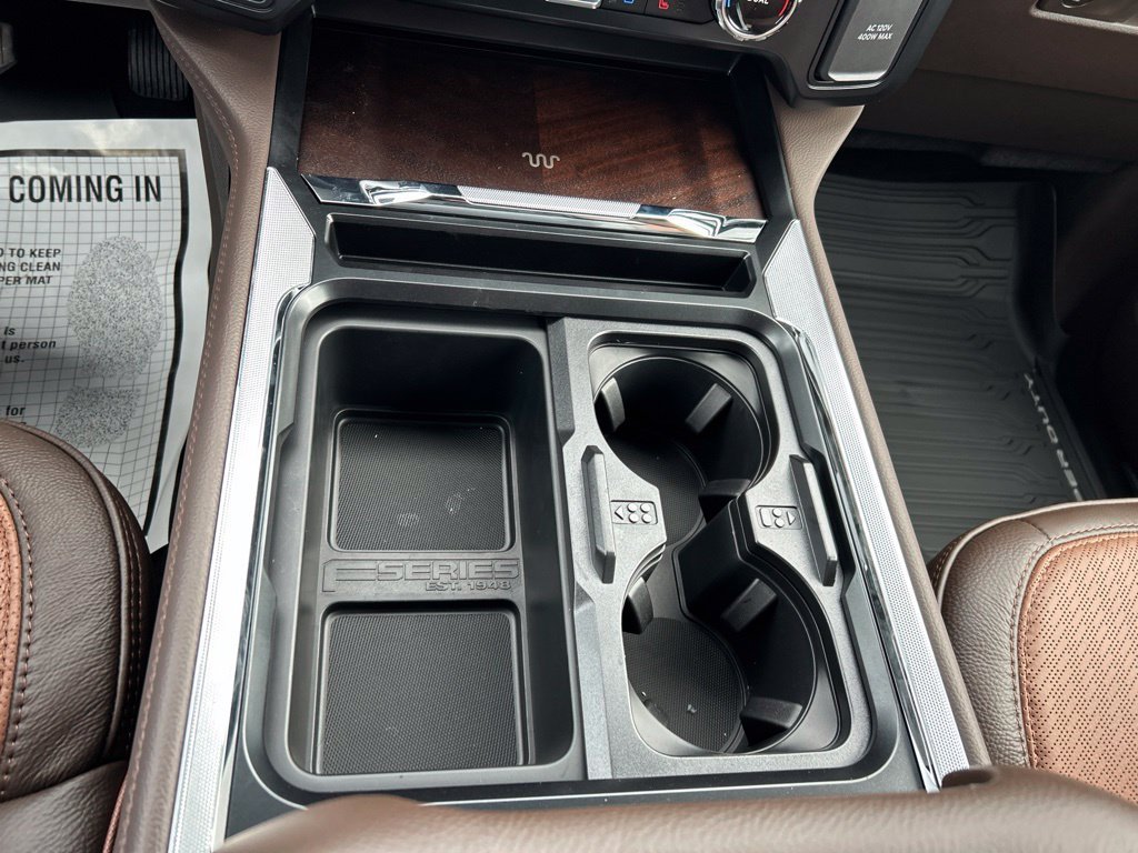 New 2026 Star White Metallic Tri-Coat Ford King Ranch image 31