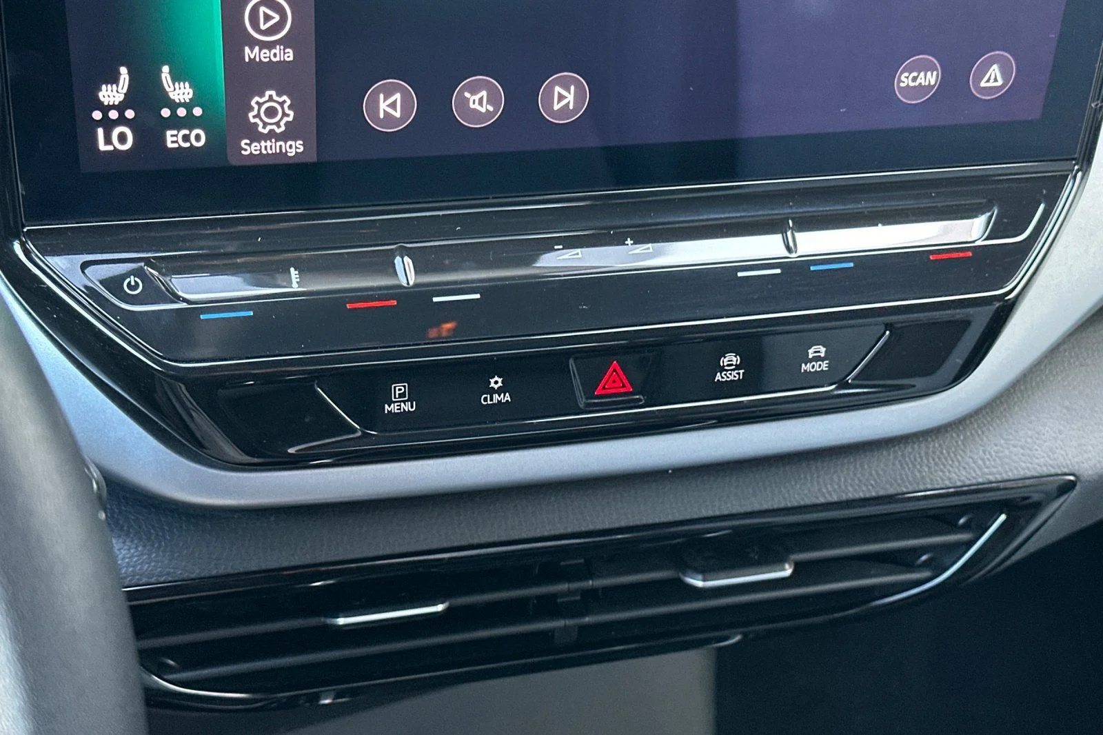 2023 Volkswagen ID.4 PRO - Photo 21