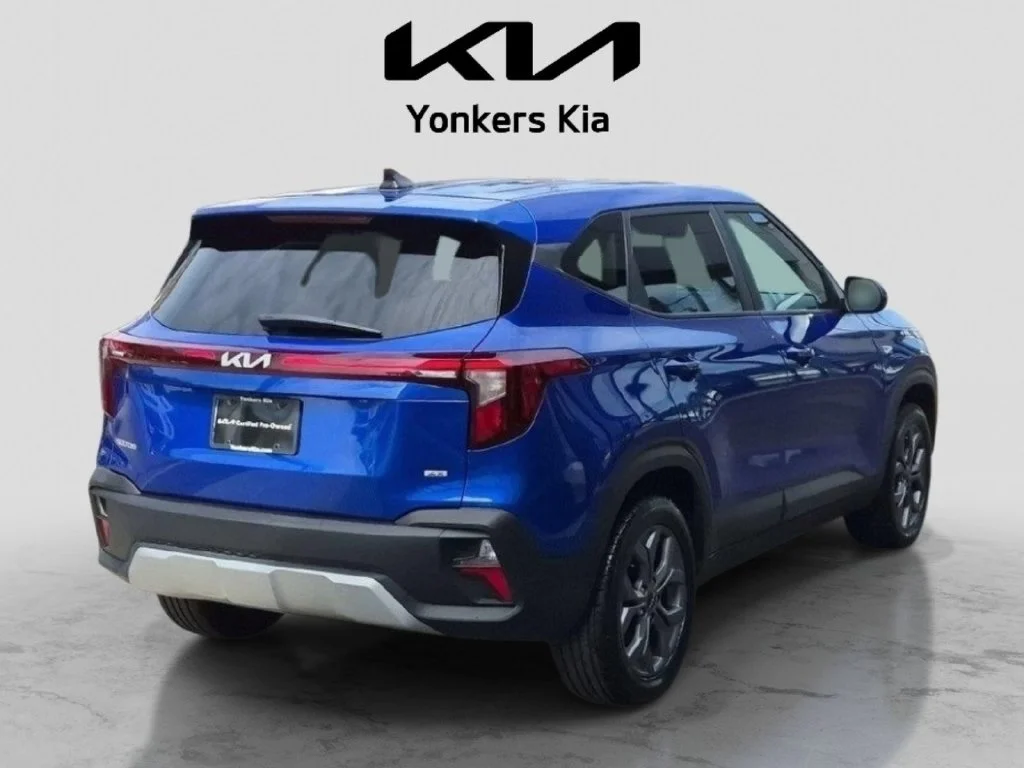 Used 2024 Blue Kia LX image 5