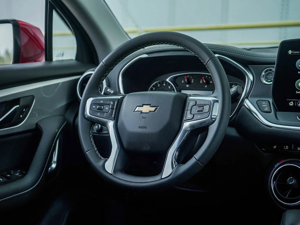 New 2026 Sterling Gray Metallic Chevrolet 3LT image 15