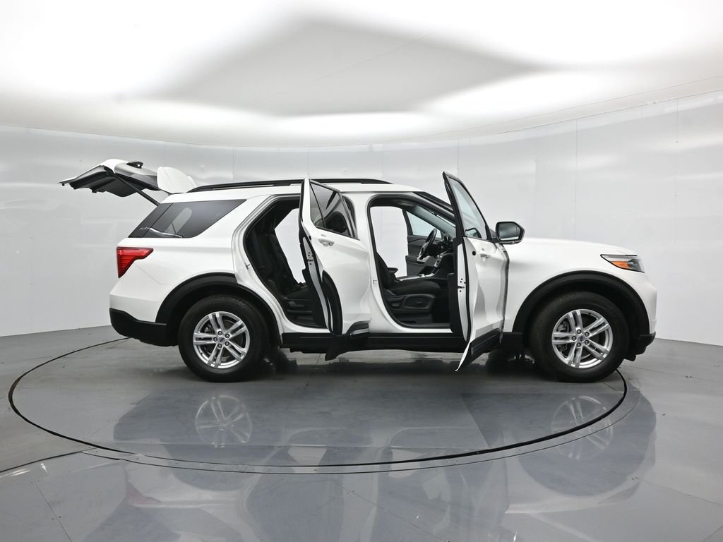 Certified Used 2023 White Ford XLT image 5