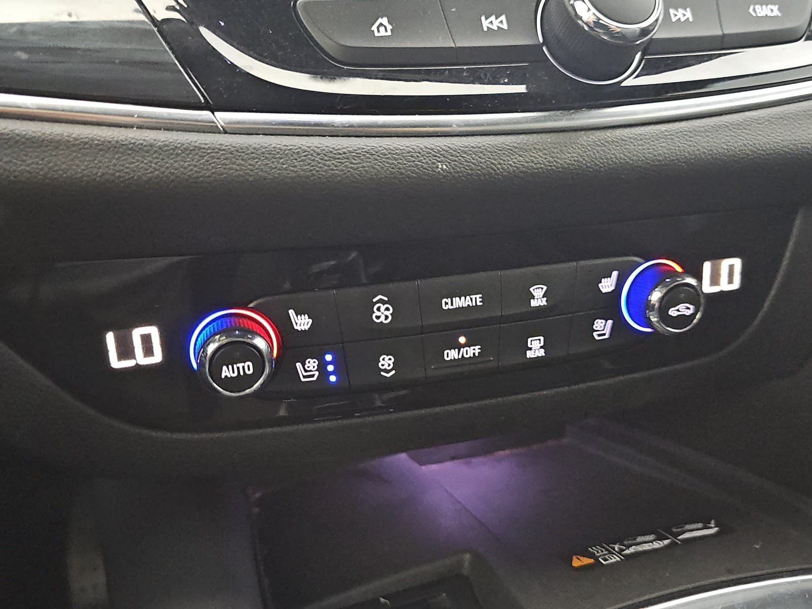 Used 2023 Blue Buick Premium Group image 23