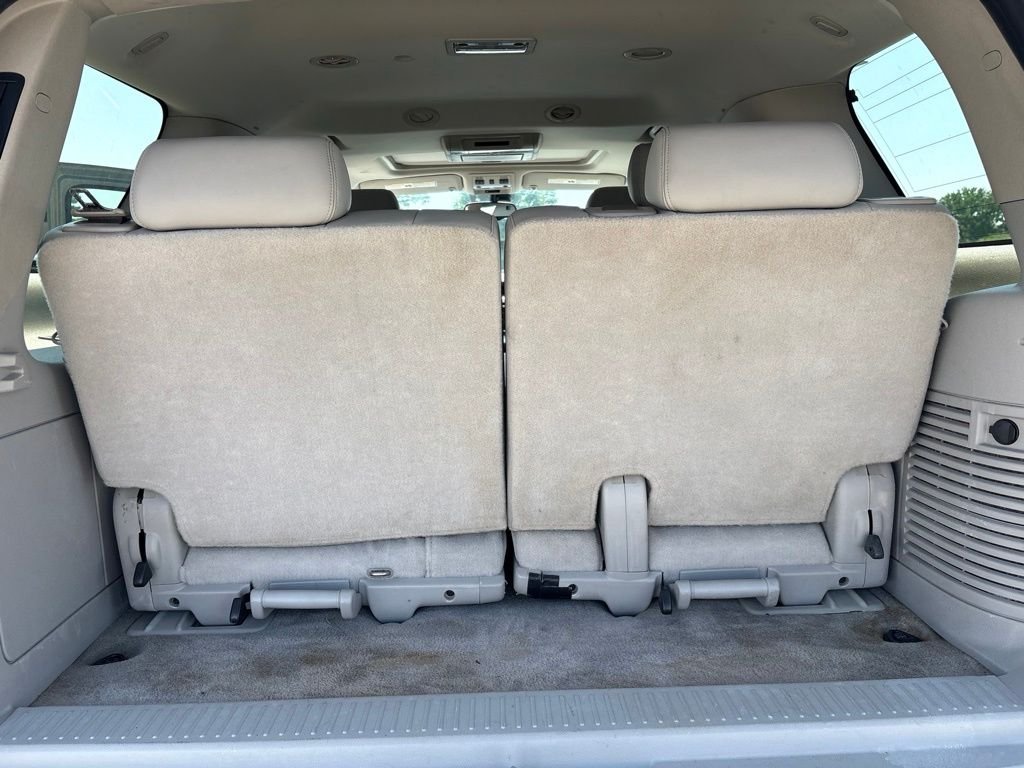 Used 2008 Silver Chevrolet LTZ image 27
