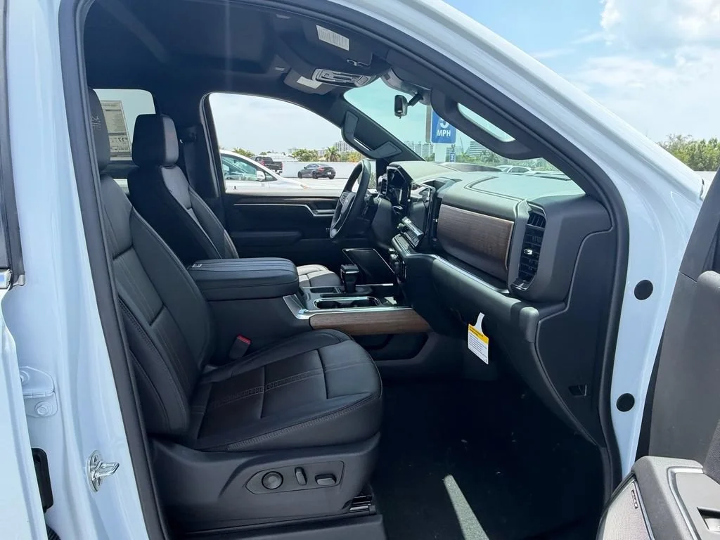 2026 Chevrolet Silverado 1500 High Country - Photo 7