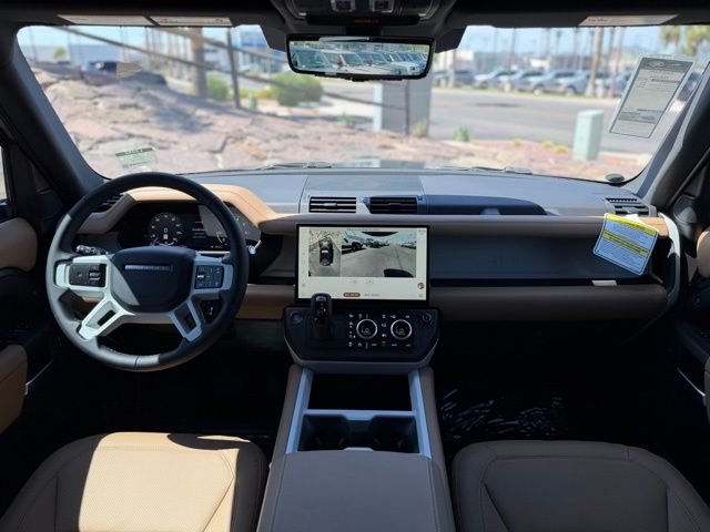 New 2026 Woolstone Green Land Rover X-Dynamic SE image 16