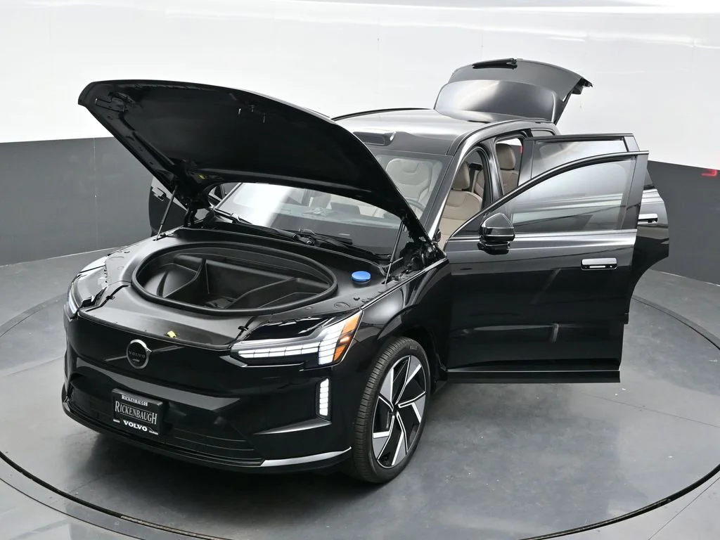 2025 Volvo EX90 Ultra - Photo 45