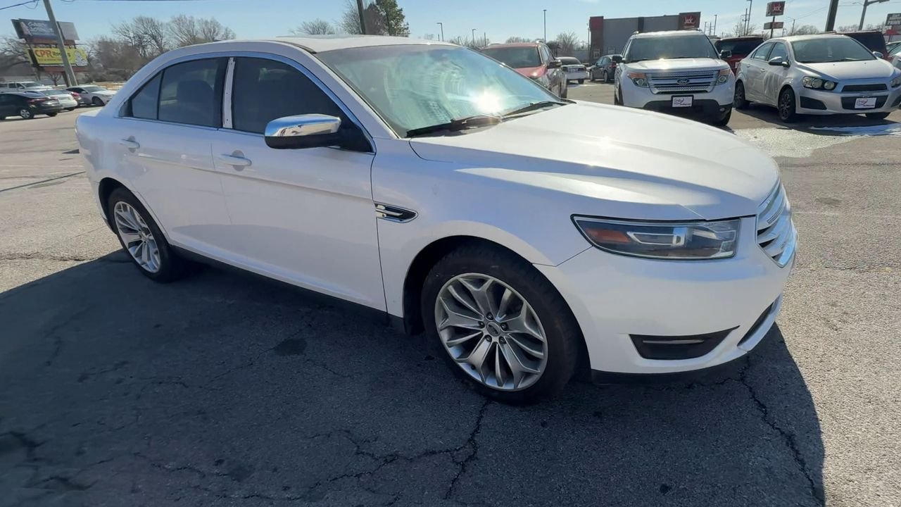 2017 Ford Taurus Limited