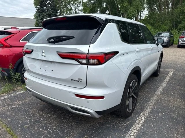 Certified 2023 Mitsubishi Outlander Plug-In Hybrid SE with VIN JA4T5UA96PZ063073 for sale in White Bear Lake, Minnesota