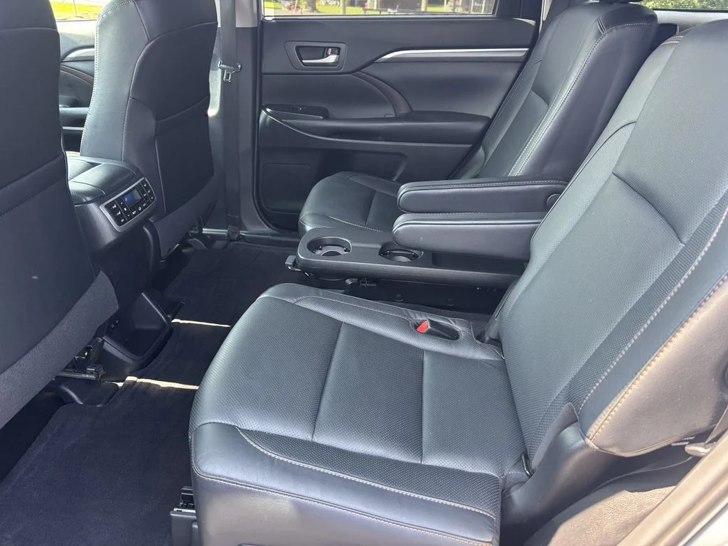 Used 2019 Silver Toyota Limited Platinum image 17