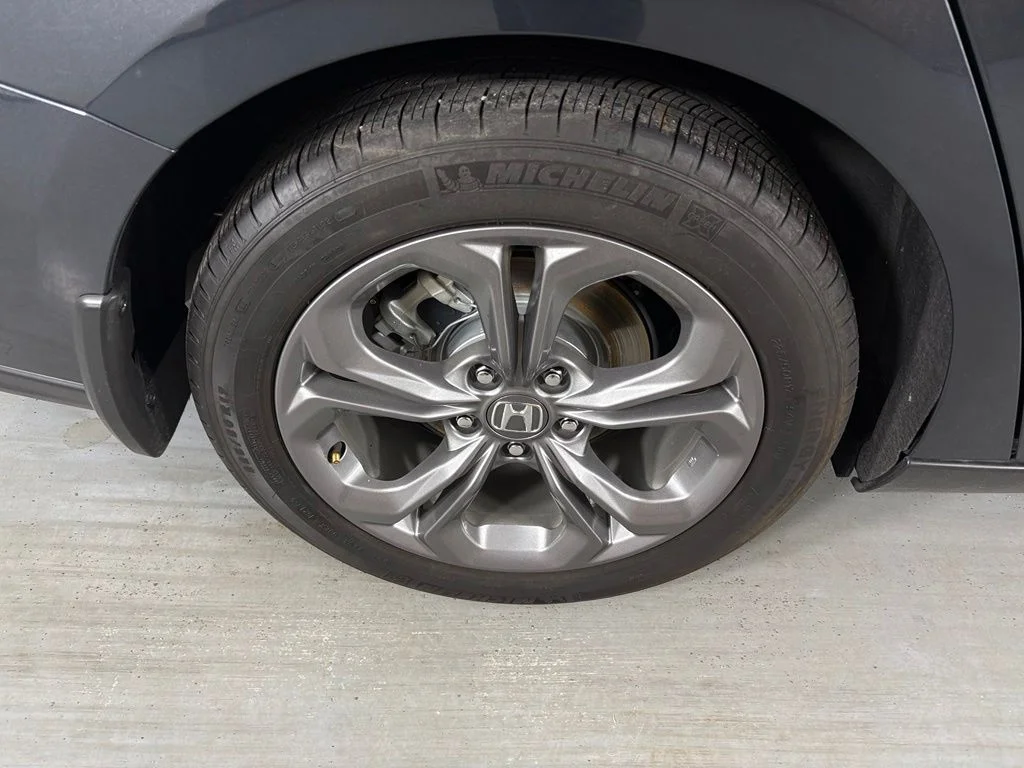 Used 2024 Gray Honda EX image 13