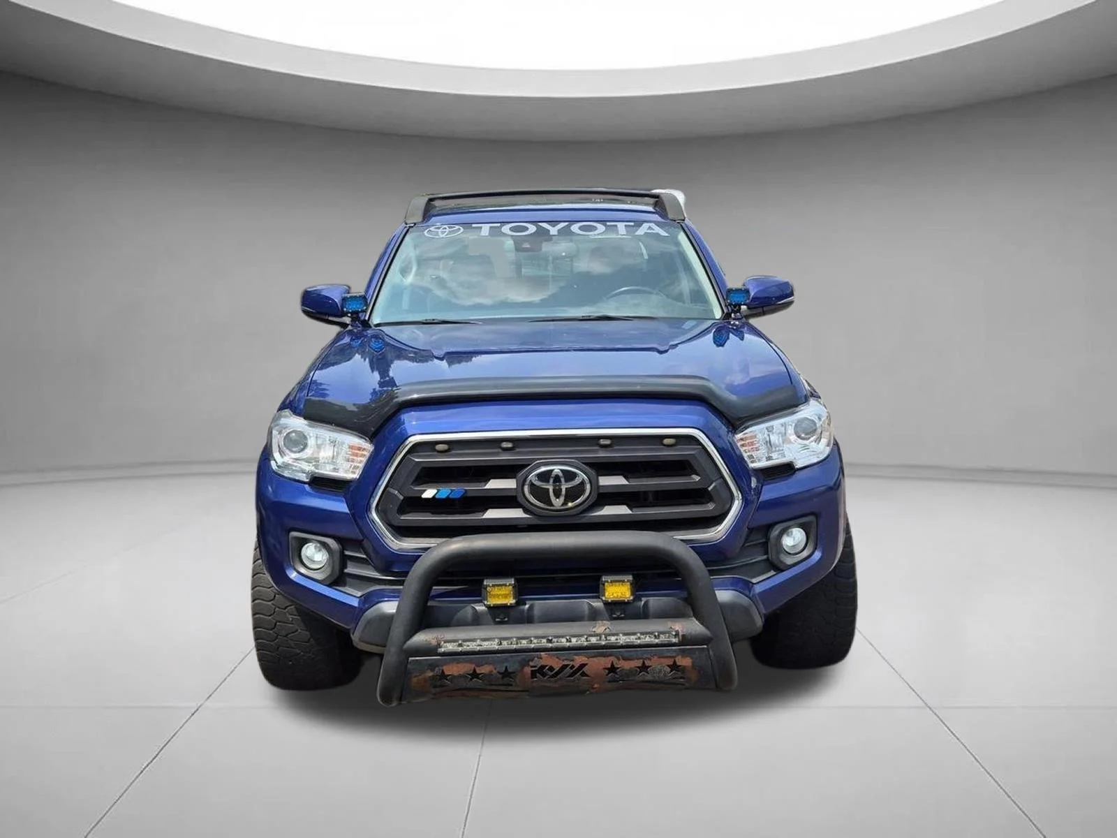 Used 2022 Blue Crush Metallic Toyota SR5 image 2