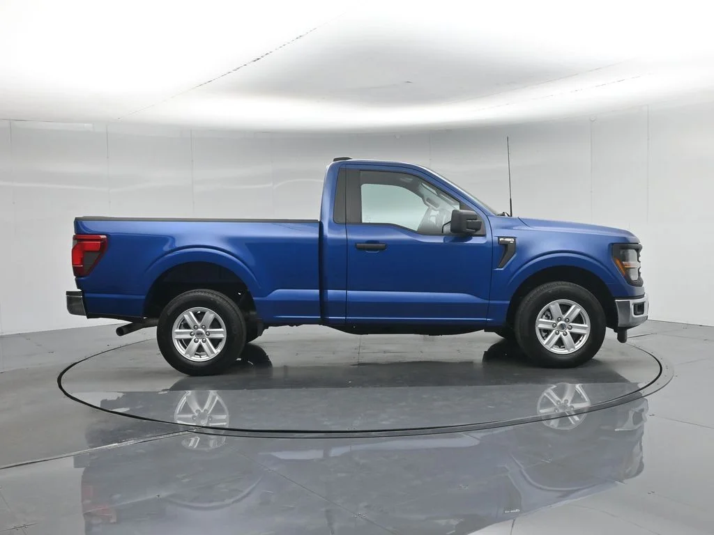 New 2026 Oxford White Ford XLT image 21