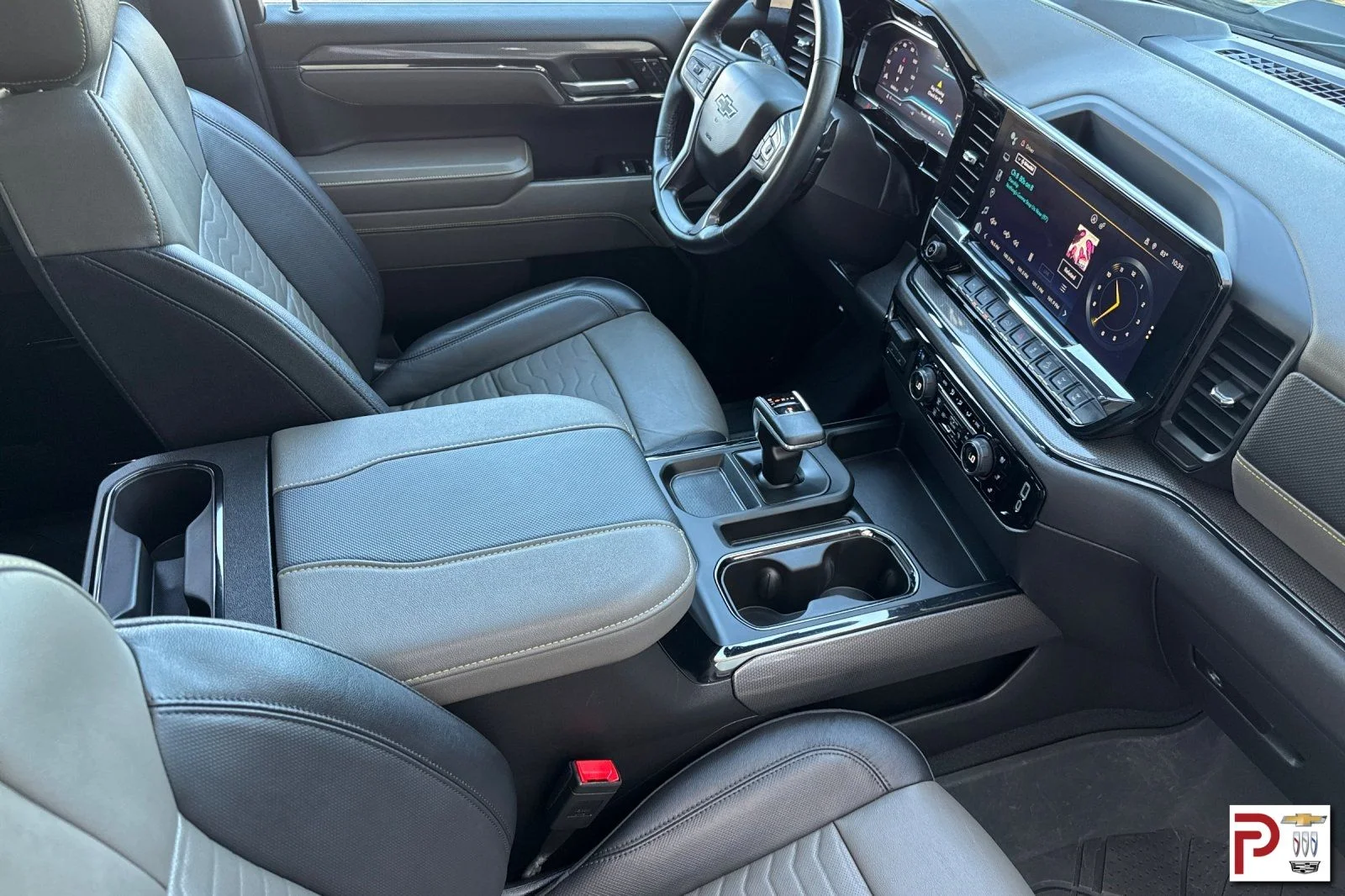 Used 2024 Gray Chevrolet ZR2 image 18