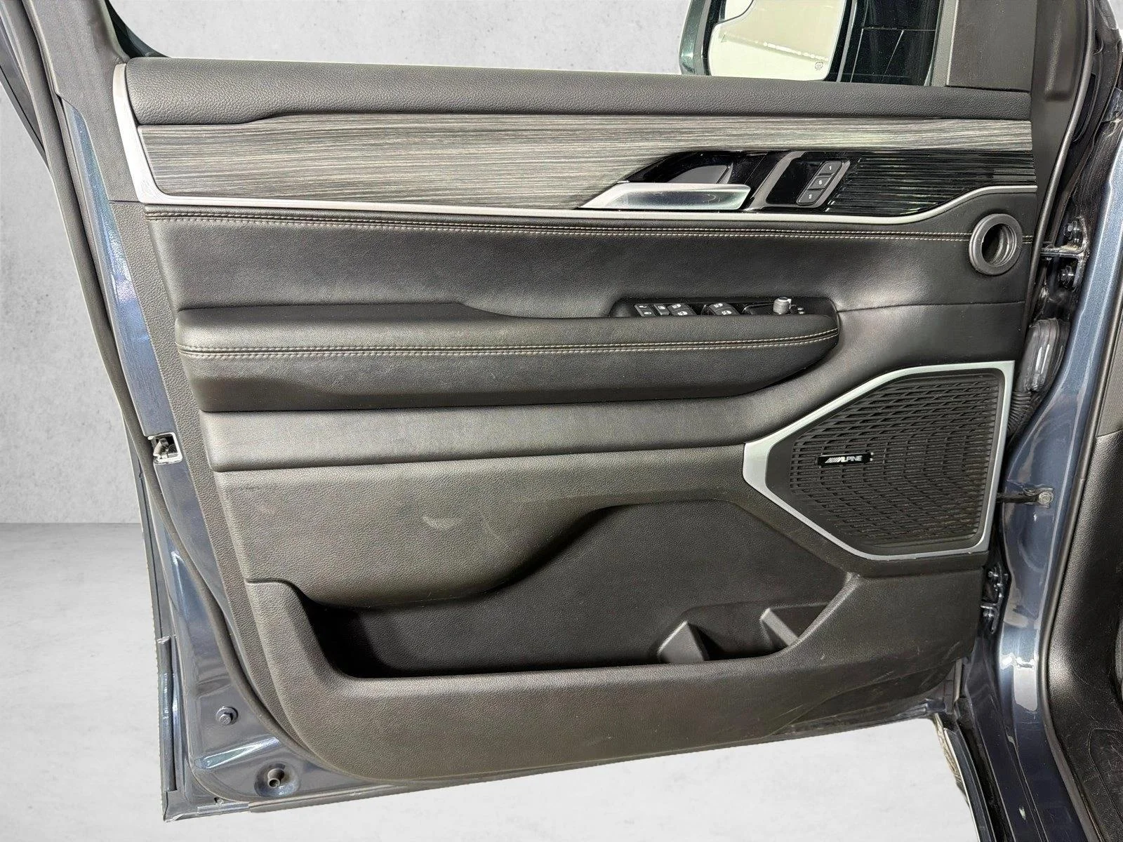 Used 2024 River Rock Jeep Series II image 11