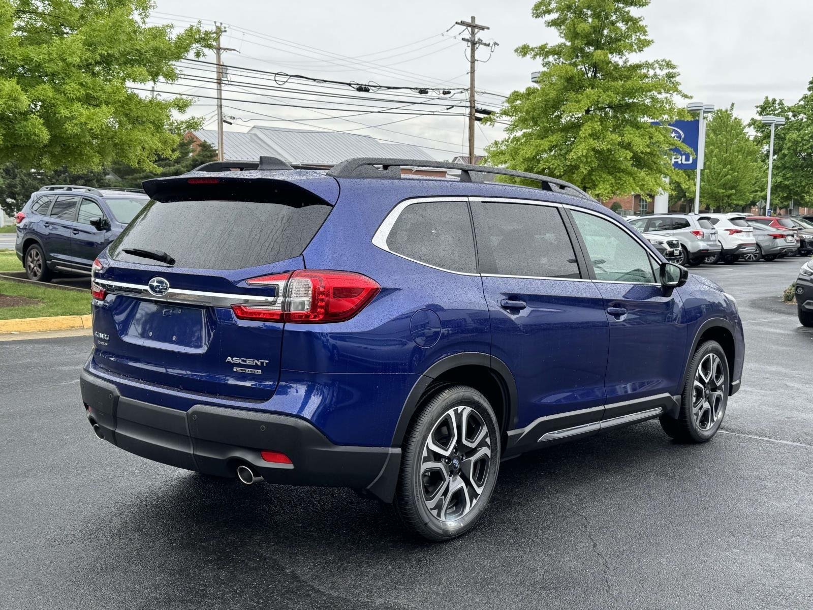 New 2026 SAPPHIRE BLUE PEARL Subaru Limited 7-Passenger image 2