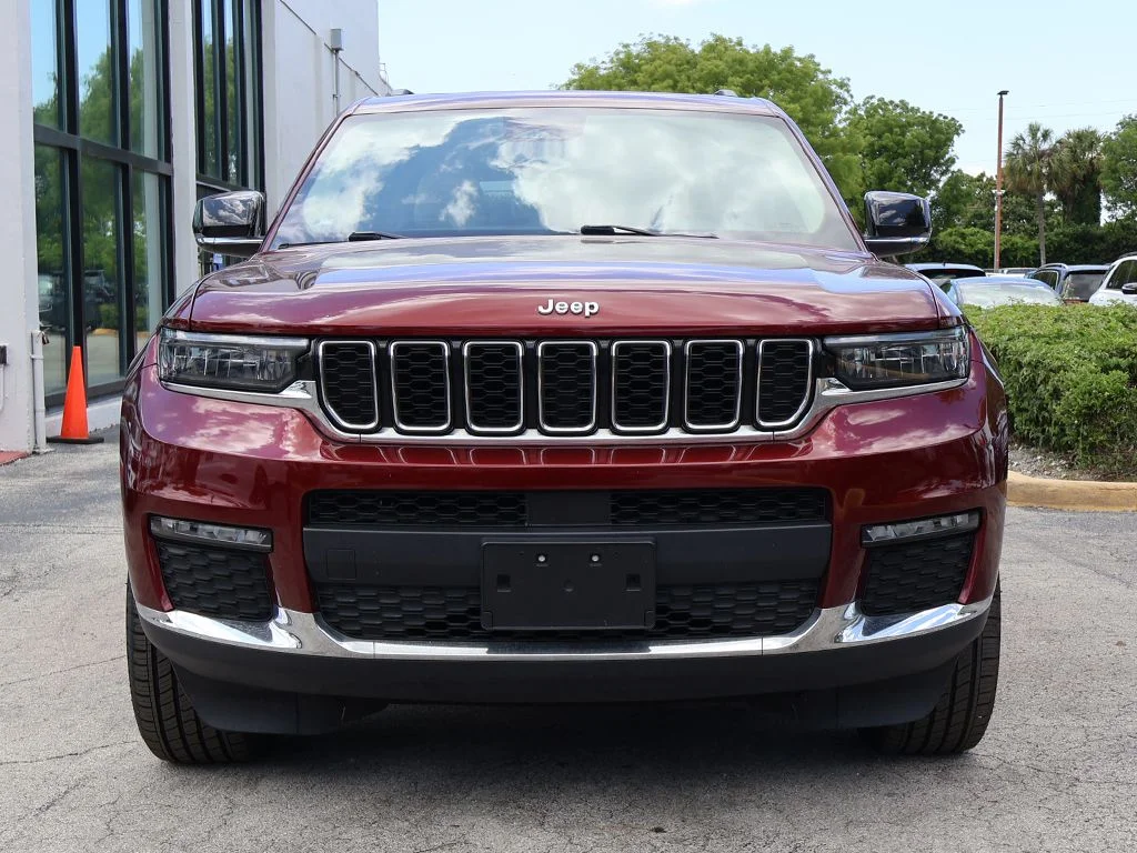 Used 2022 Red Jeep Limited image 14
