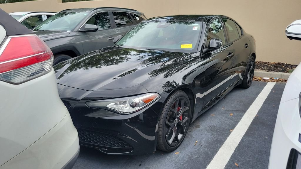 2021 Alfa Romeo Giulia 2.0 Ti Auto's photo