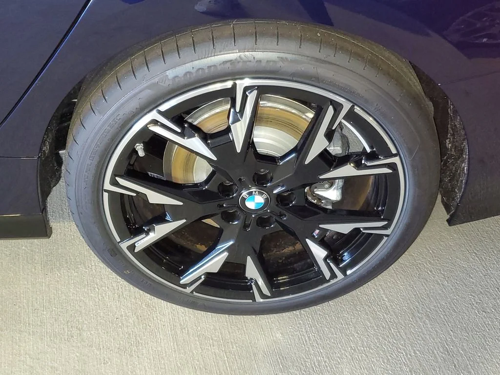 New 2026 Tanzanite Blue II Metallic BMW 228 Gran Coupe image 5