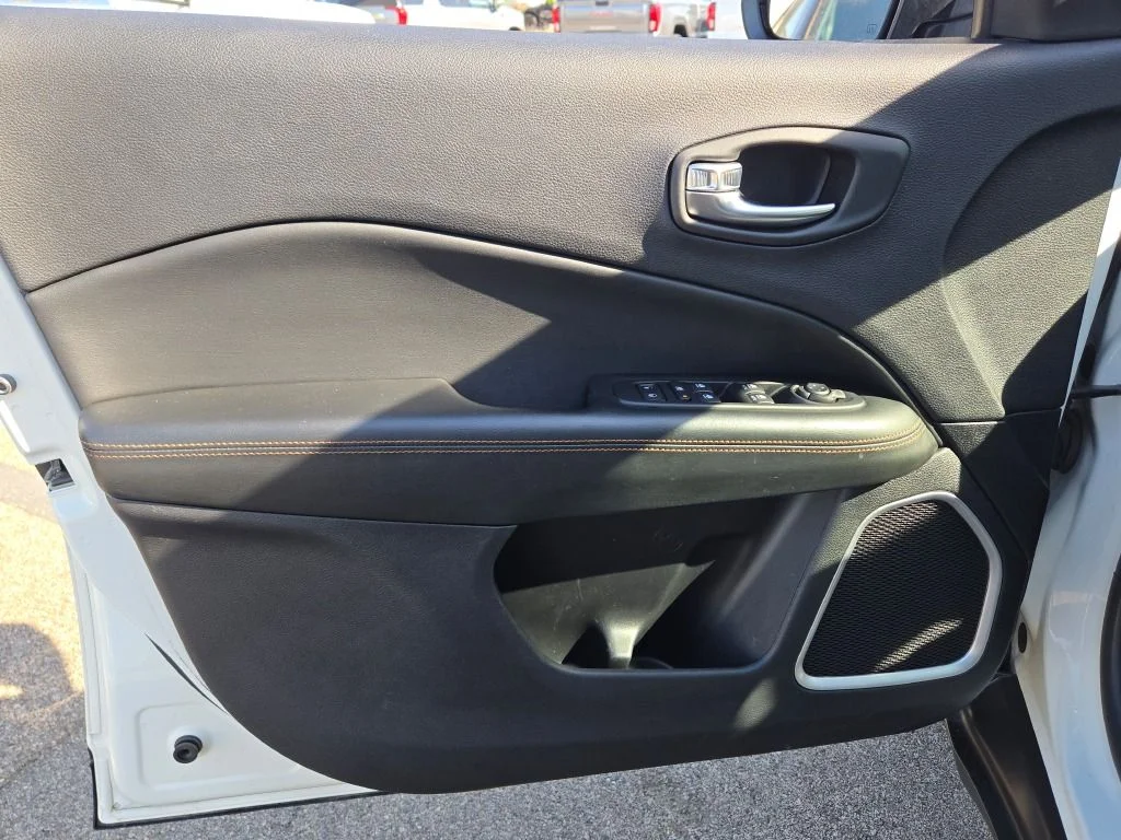 Used 2020 White Jeep Limited image 20