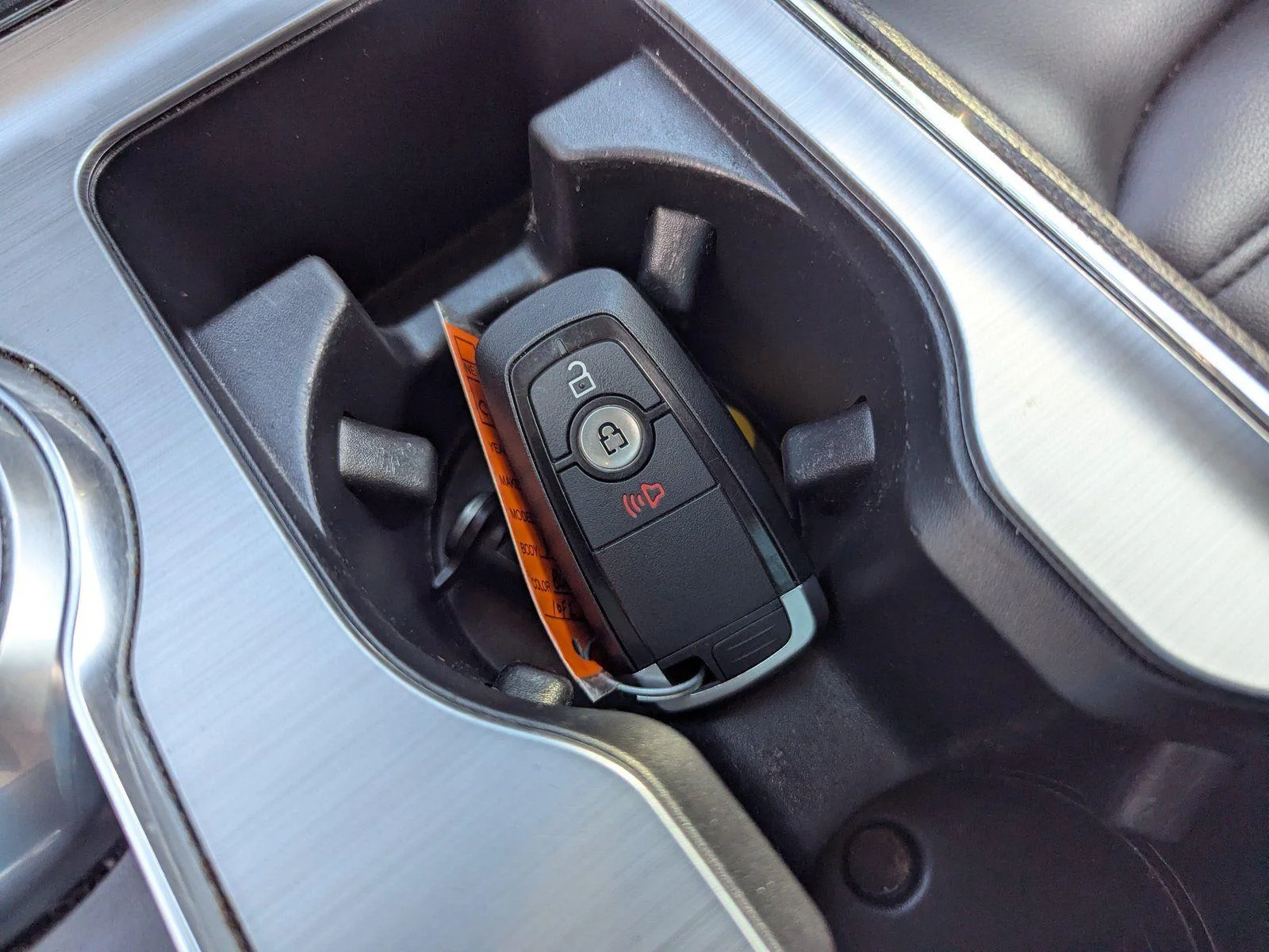 Used 2022 Agate Black Ford SEL image 19