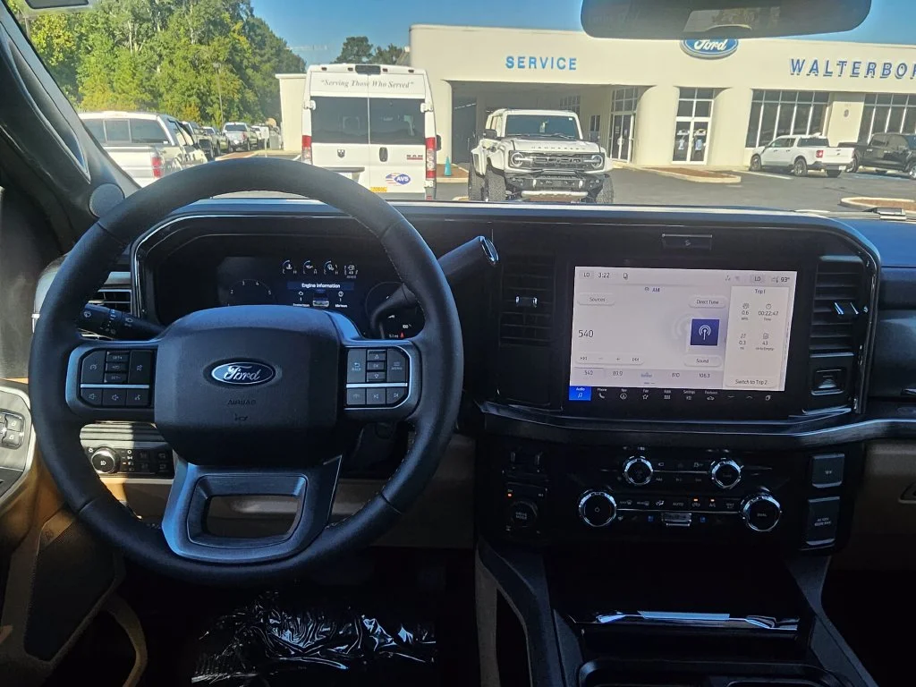 New 2027 Glacier Gray Metallic Tri-Coat Ford F-250® Lariat® image 28