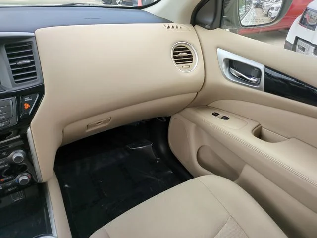 Used 2019 White Nissan SV image 14
