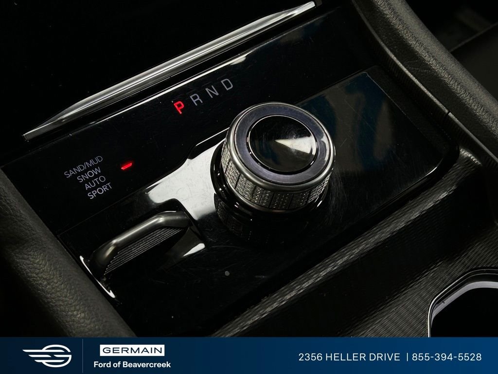 Used 2024 Velvet Jeep Limited image 23
