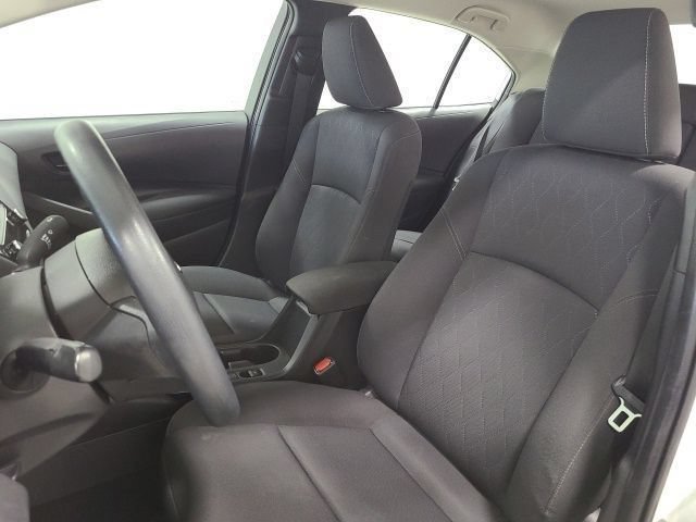 Used 2024 Ice Cap Toyota LE image 18