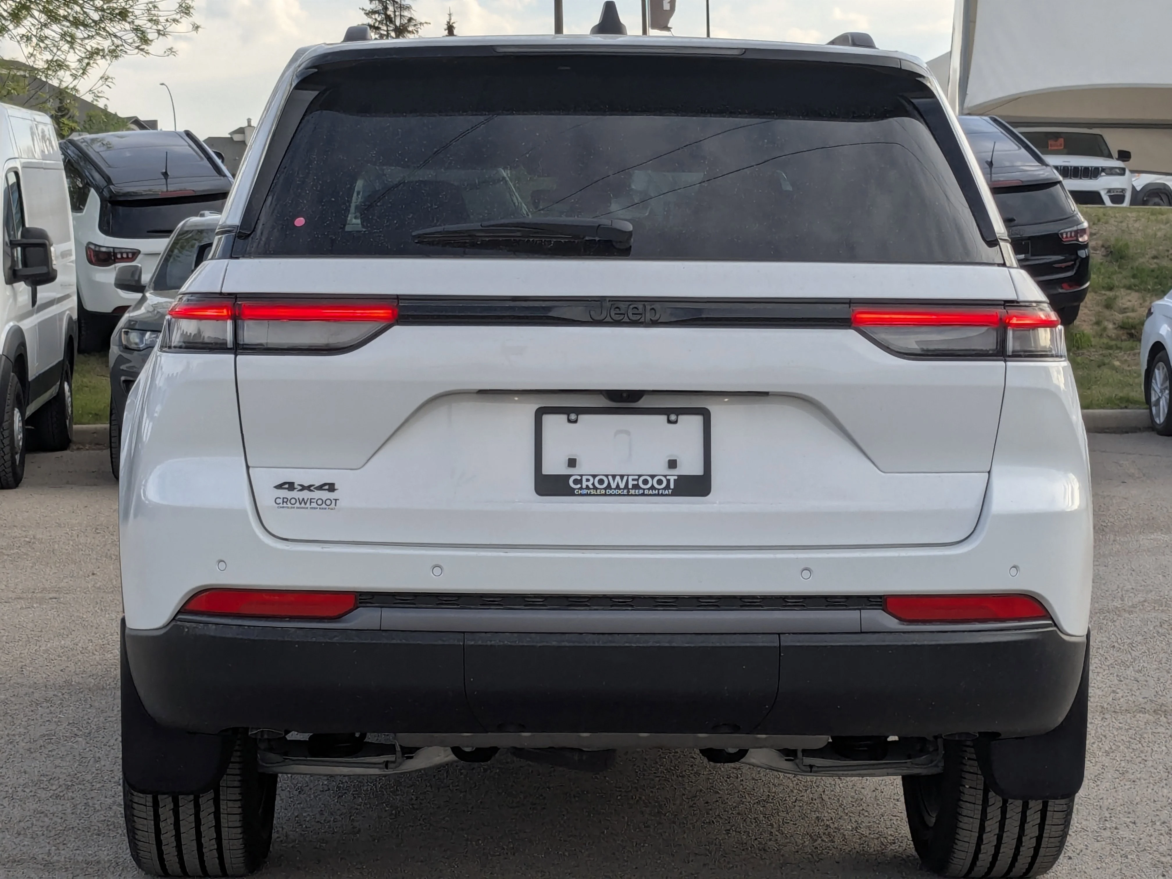 New 2026 White Jeep Altitude - - 20 Gloss Black Wheels - 2.0L Turbo - Remote Start & tons more! image 7
