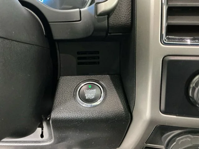 Used 2019 Ingot Silver Metallic Ford Lariat image 24