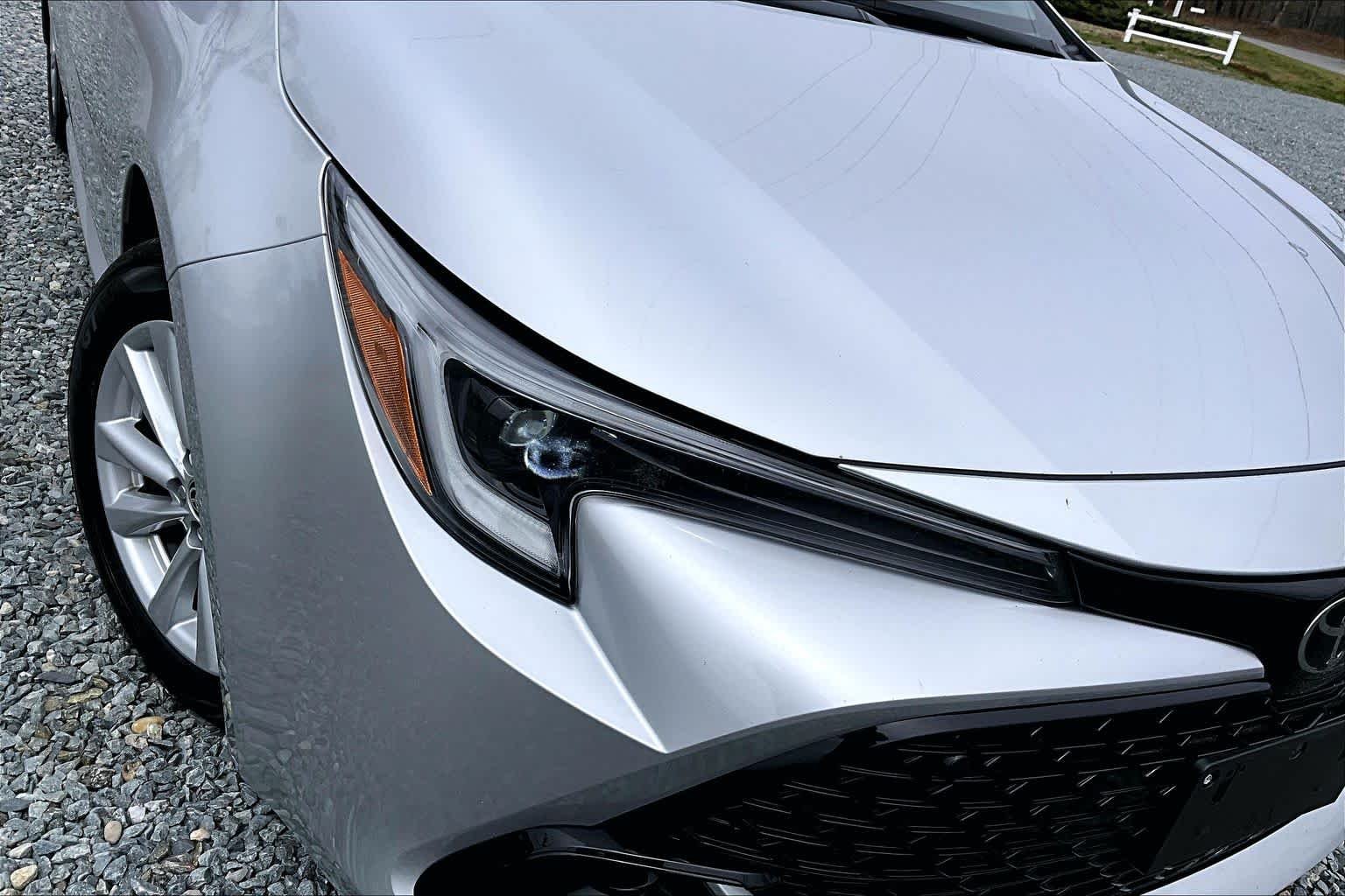 Used 2025 Classic Silver Metallic Toyota SE image 28