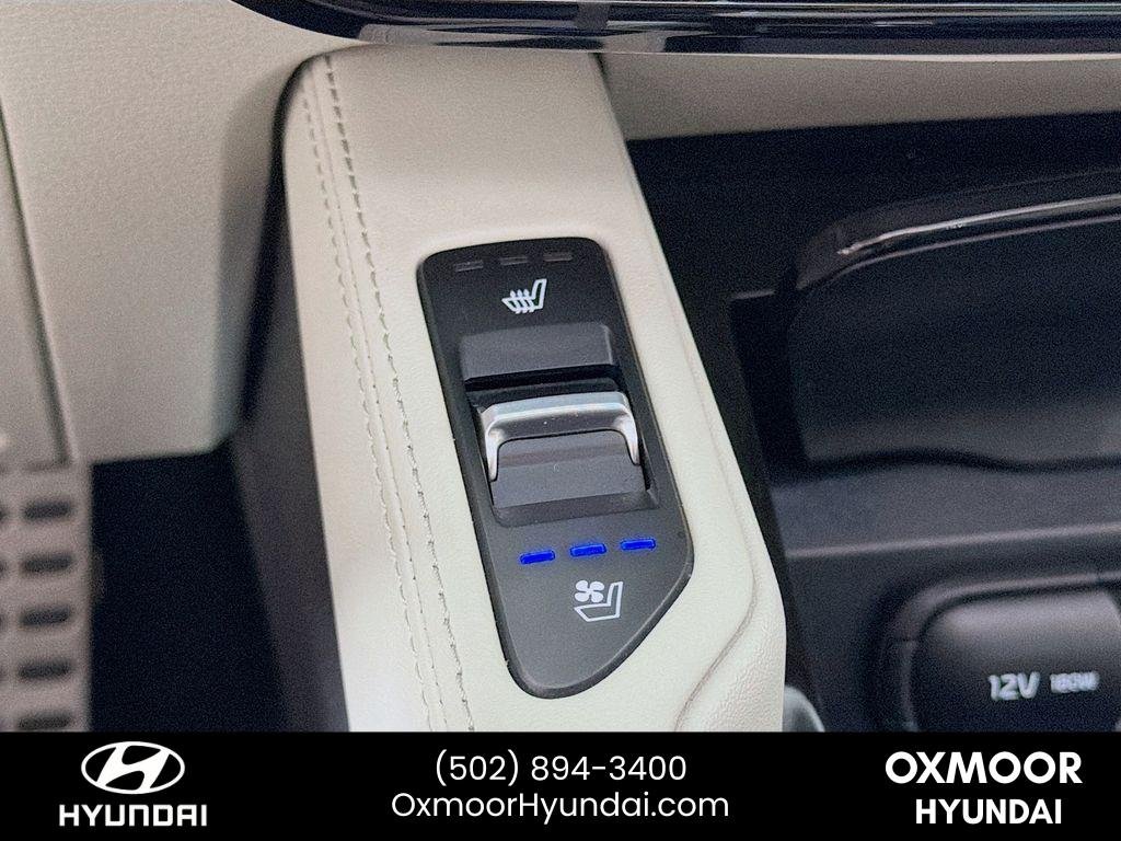 Used 2023 Glacial White Pearl Kia SX image 21