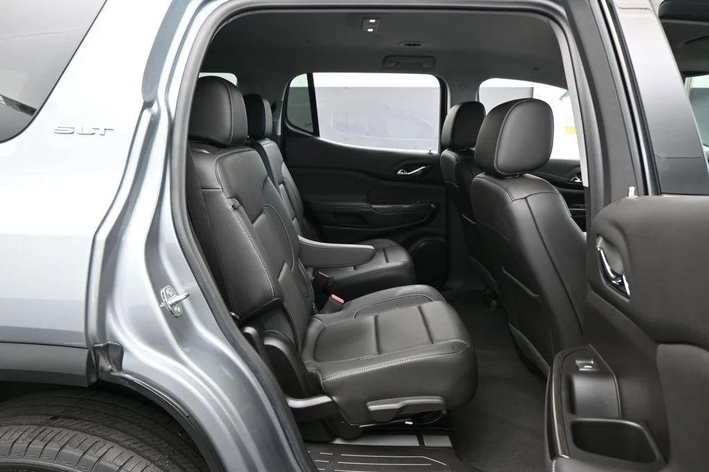 Used 2023 Sterling Metallic GMC SLT image 49
