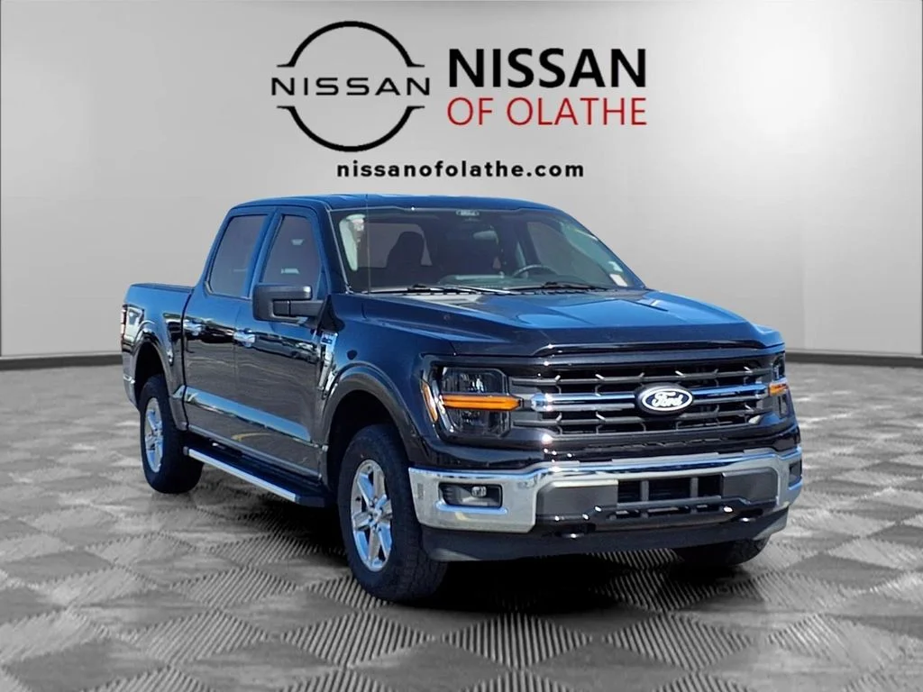 Used 2025 Black Ford XLT image 31