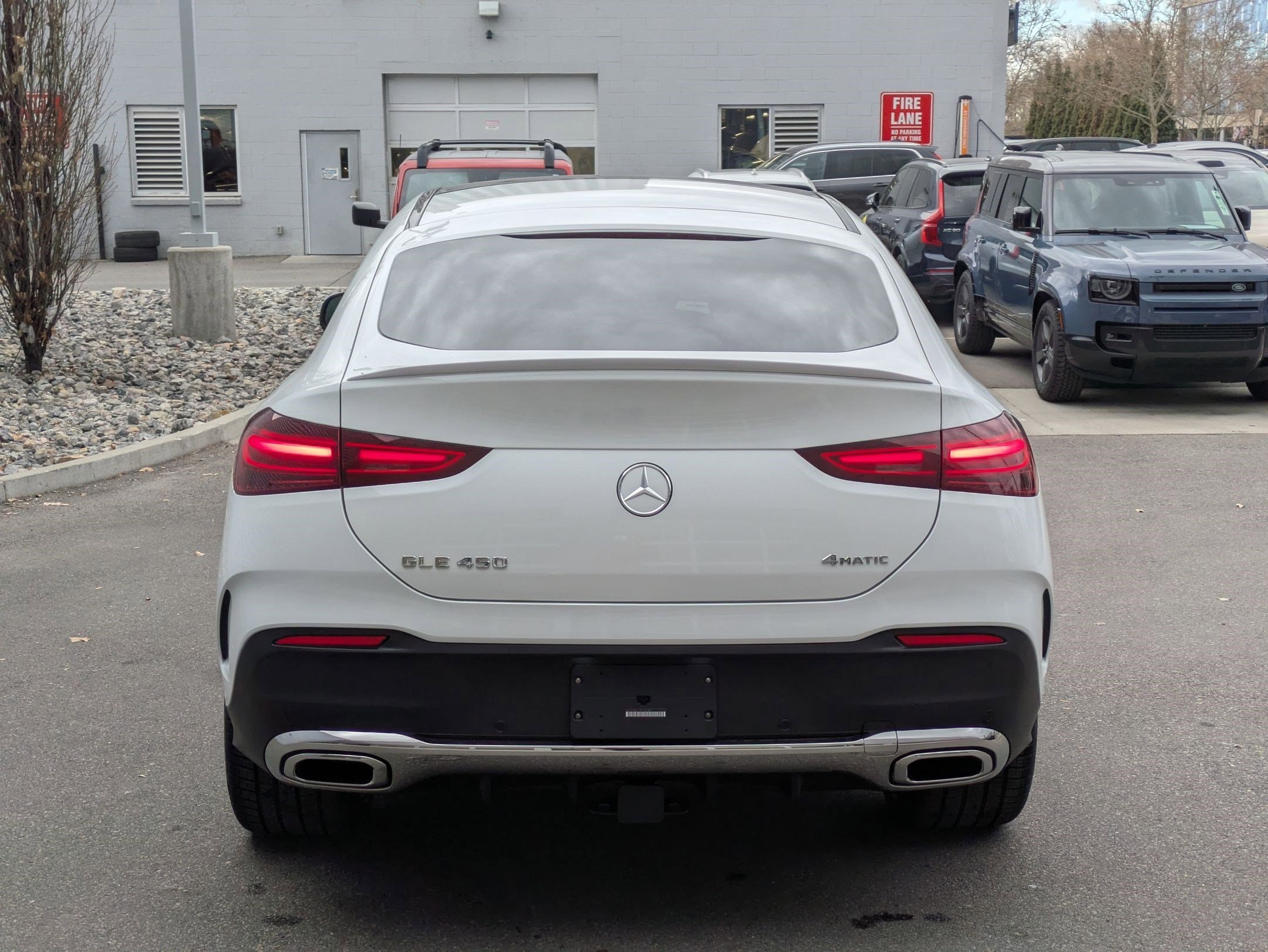 New 2026 MANUFAKTUR Moonlight White Metallic Mercedes-Benz GLE 450 image 22